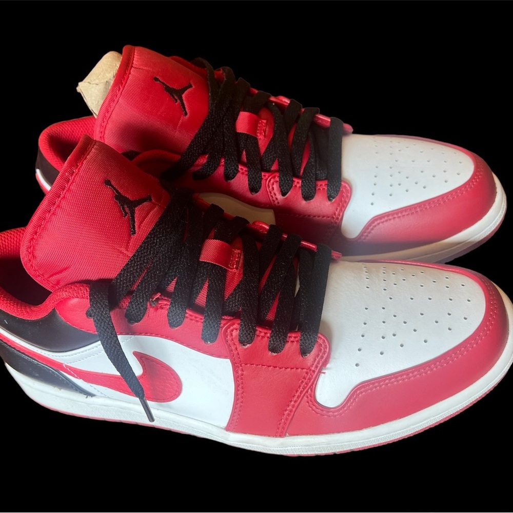Air Jordan 1 low